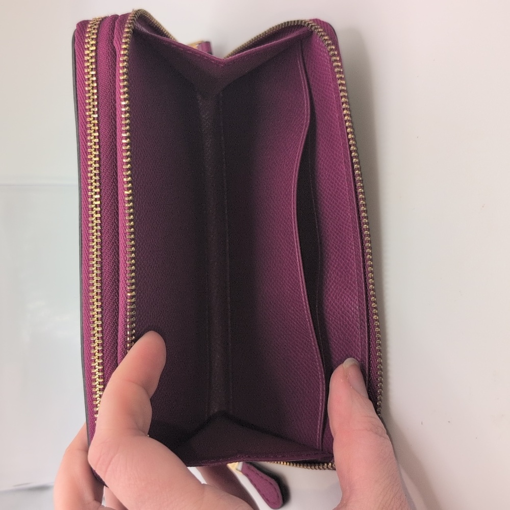 Coach Signature Zip Around Wallet in Black with Purple Trim - Picture 4 of 6